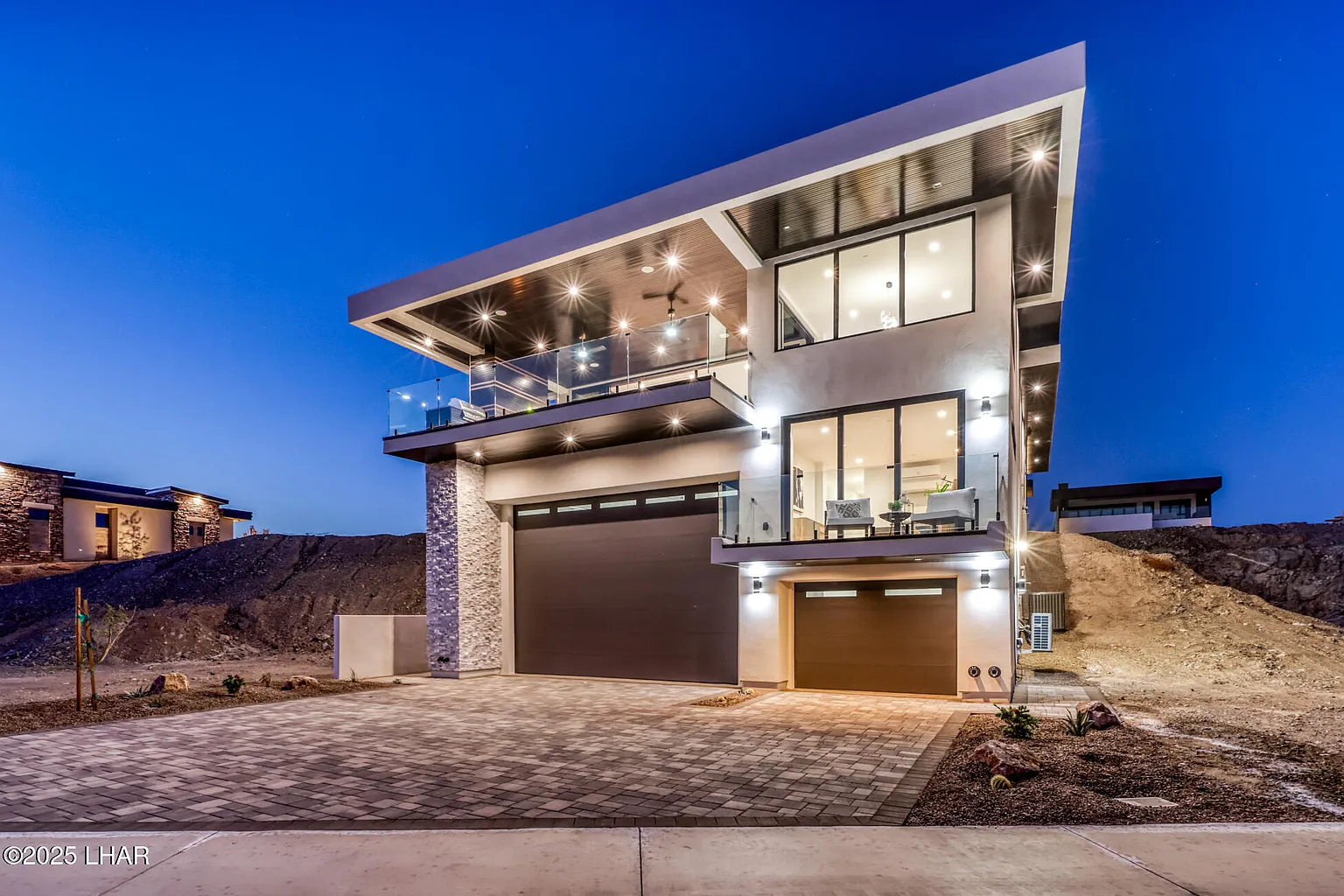 5c76cef087208f8600cb5da167b6ef40 uncropped scaled within 1536 1152